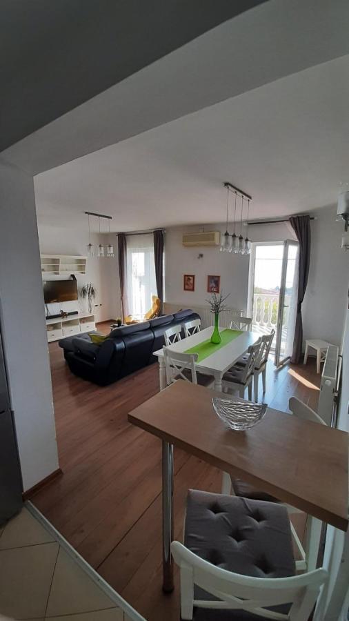 Apartman Ana & Marta Senj  Exteriör bild