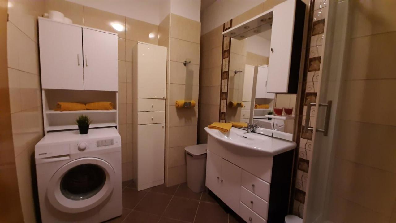 Apartman Ana & Marta Senj  Exteriör bild