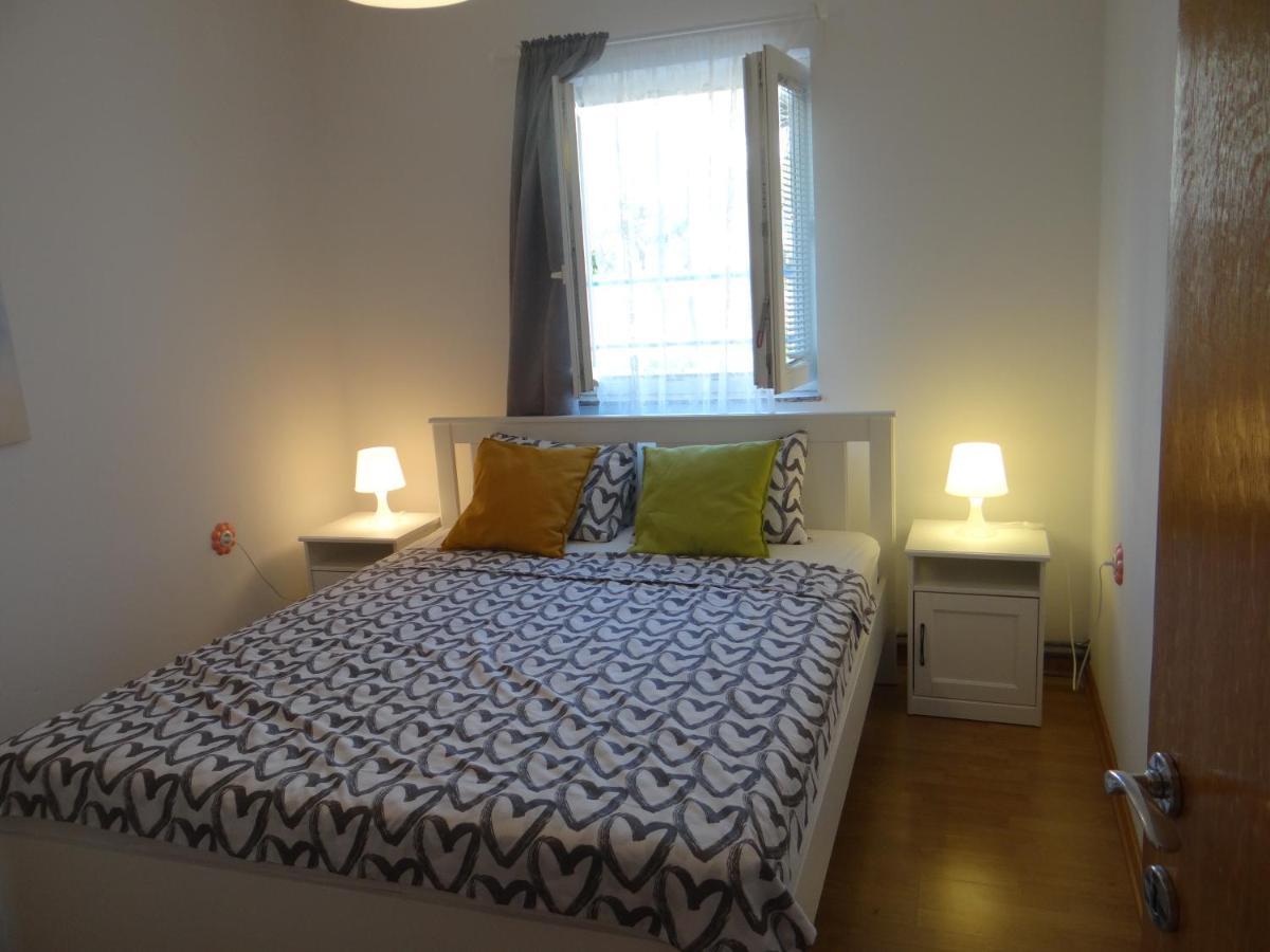 Apartman Ana & Marta Senj  Exteriör bild