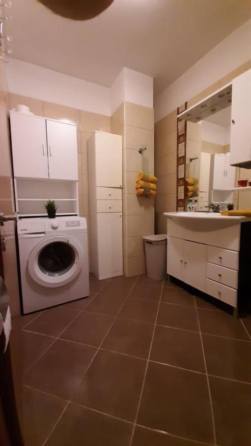 Apartman Ana & Marta Senj  Exteriör bild