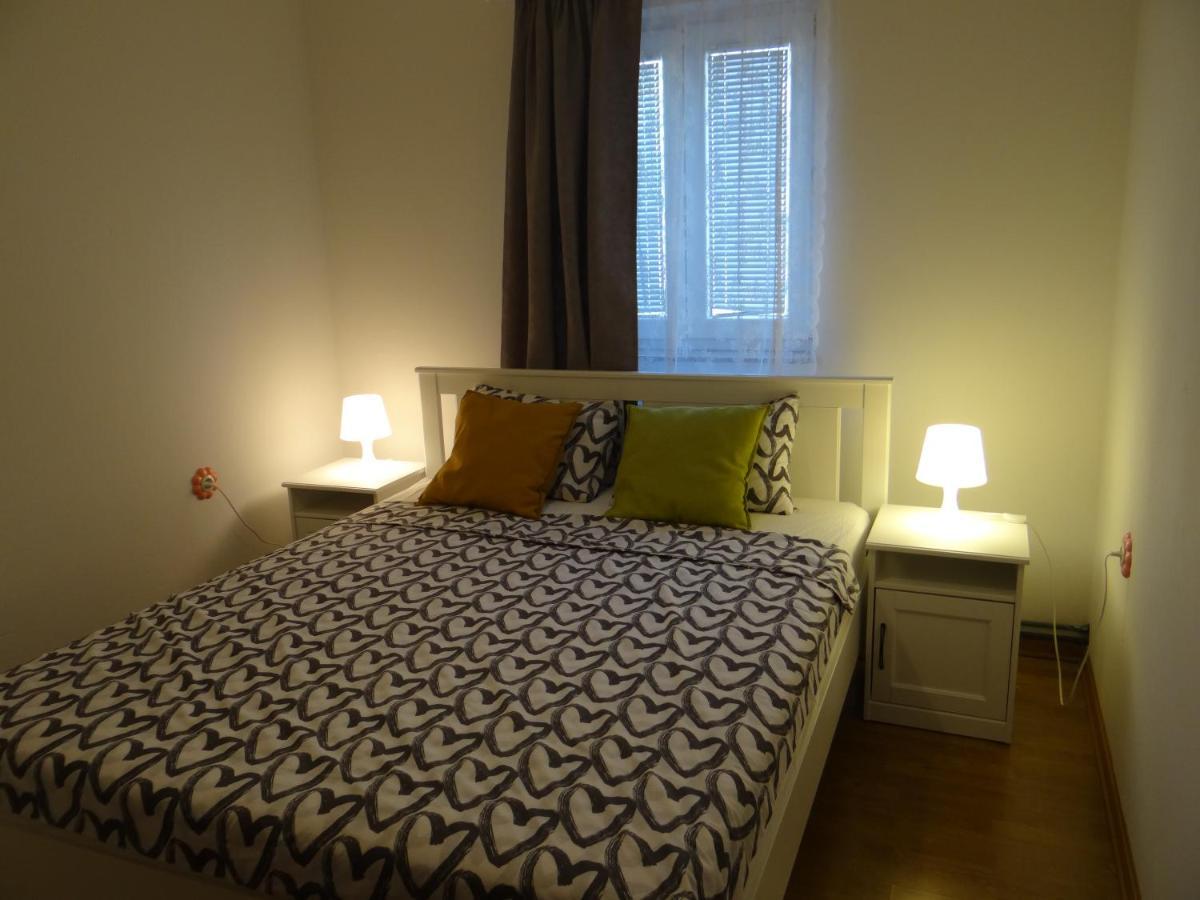 Apartman Ana & Marta Senj  Exteriör bild